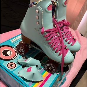 Moxi beach bunny- Blue sky